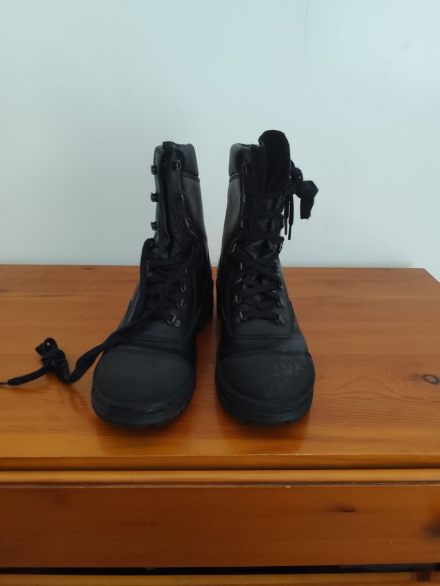 Botas Montaña UME Brigada Negras