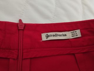 Falda pantalón roja Stradivarius Talla S