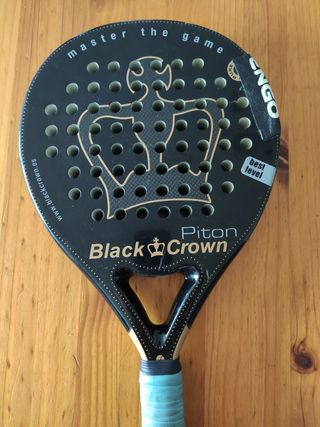 Pareja de palas pádel Black Crown y Adidas