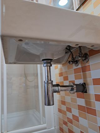 Roca Blanco Colgante Tengo 2 lavabos 40€ cada uno