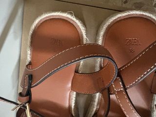 Zara Sandalia