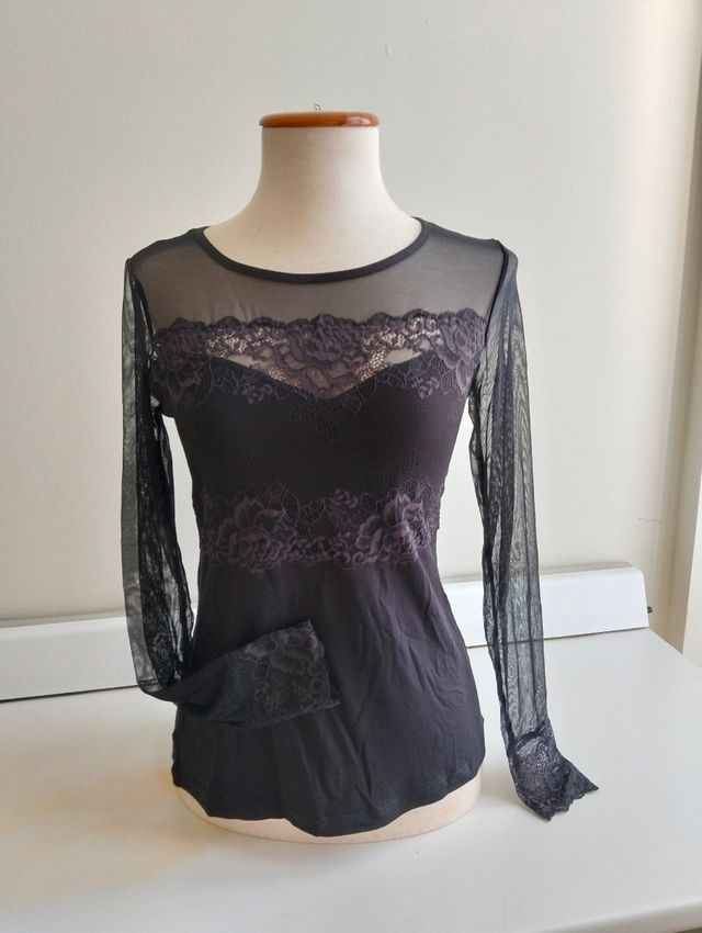 Camiseta tul y encaje manga larga