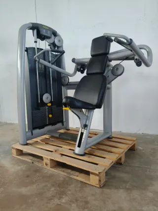 HOMBROS TECHNOGYM SELECTION!