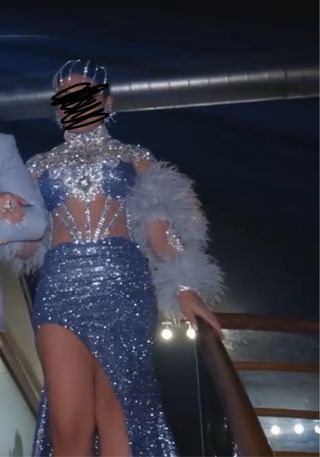 Vestido boda gitana azul y plateado