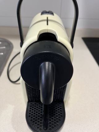 Cafetera Nespresso DeLonghi INISSIA de cápsulas 
