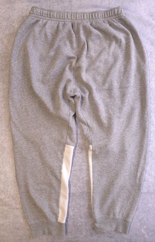 Joggers Nike grises con paneles Ref-17400