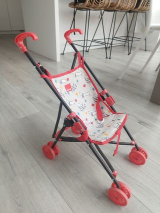 Silla de paseo para muñecas Goula