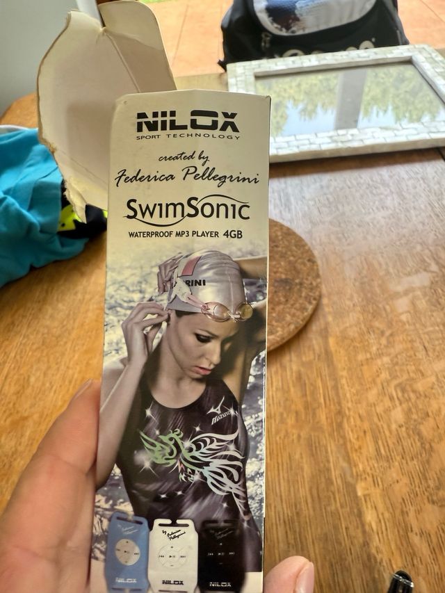 2 lettori MP3 Nilox per nuoto (1 cavo)