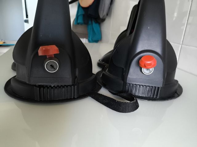 Portaesquís para coche. 