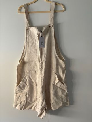 Stradivarius Mono Corto Etiqueta