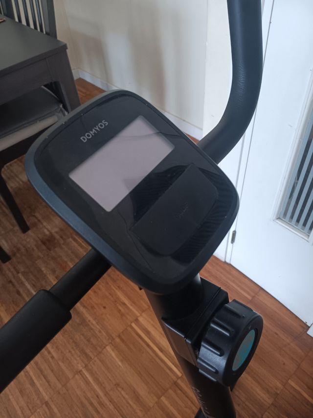 Bicicleta estática negra