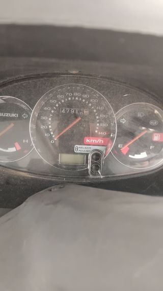 Suzuki Burgman 150 Plata