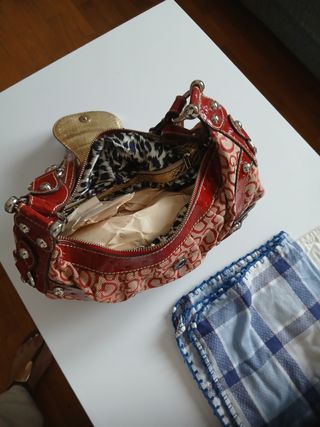 Bolso vintage Guess dorado y rojo