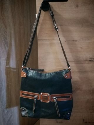 Bolso piel Auténtica, marca Torrens negro y marrón