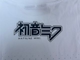 Camiseta Blanca Hatsune Miku