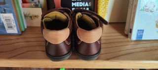 Botines Pablosky Marrones Unisex
Talla 22 