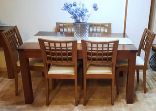 Mesa de 140 extensible a 210 y 6 sillas