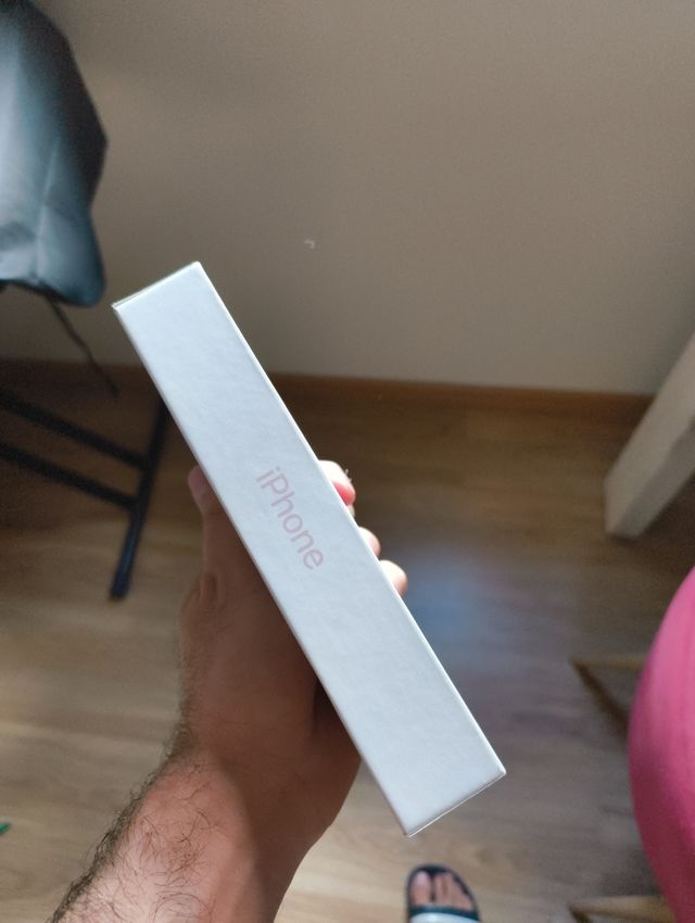 Caja Original iPhone 15 Rosa