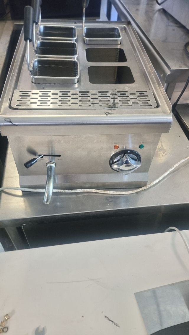 Cocedor de pasta eléctrico