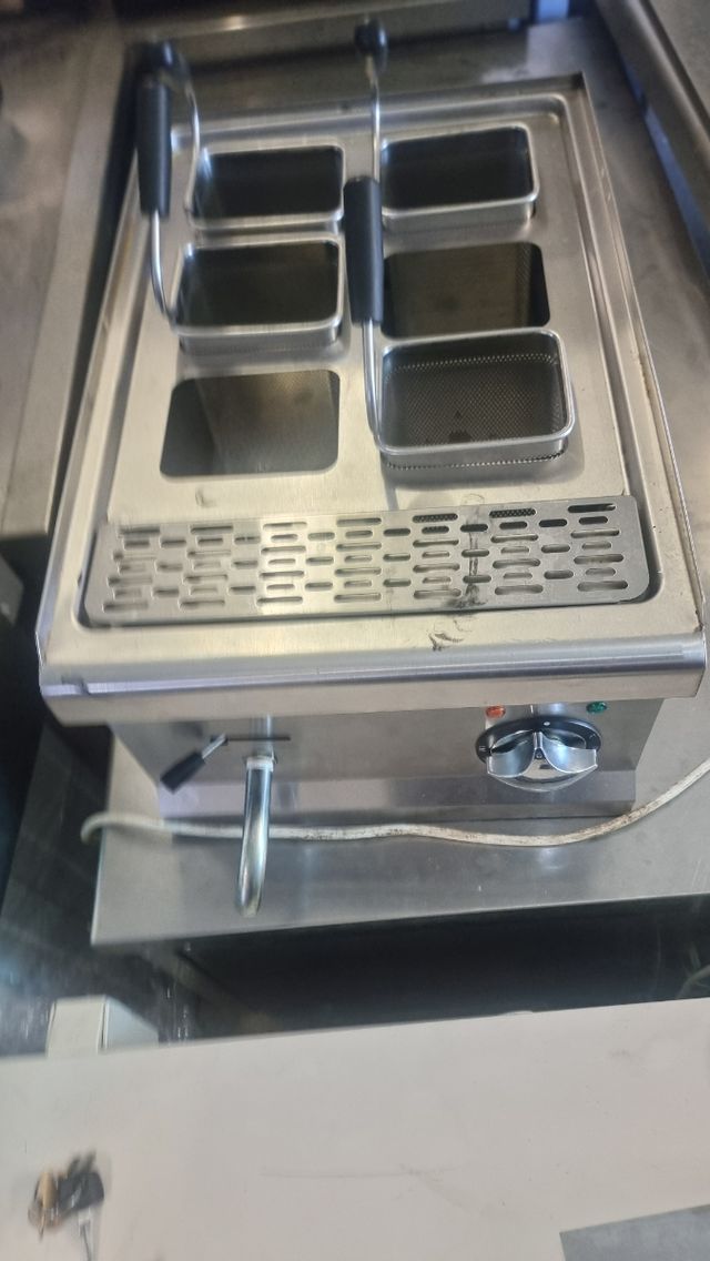 Cocedor de pasta eléctrico