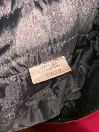 Cazadora cuero vintage negra