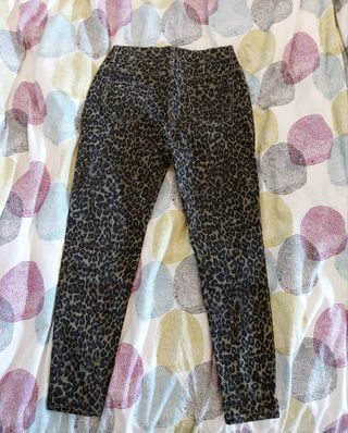 Pantalón vaquero leopardo