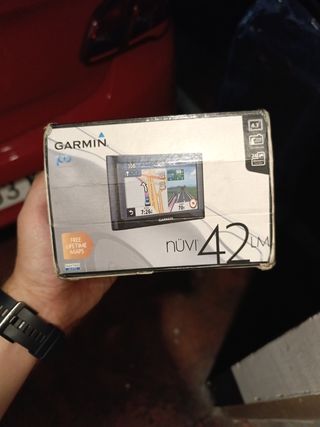 Navegador GPS Garmin Nuvi 42 LM