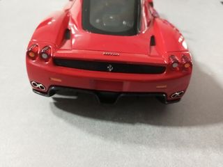 Ferrari Enzo 1/18 Hot Wheels