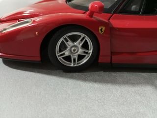 Ferrari Enzo 1/18 Hot Wheels