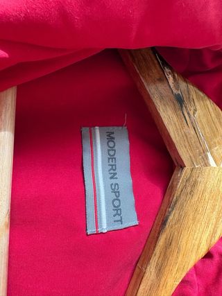 Anorak rojo talla 52