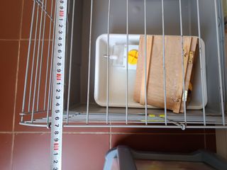 Jaula para roedores gris.