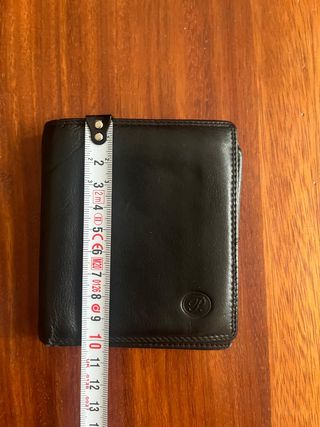 Cartera de cuero negra