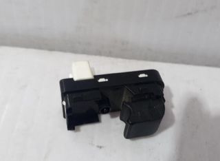 Kd3566370 mando elevalunas tras der mazda 3 143551