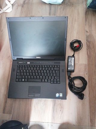 Portátil Dell Vostro 1510 Negro. Con Tara. 