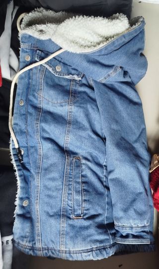 Chaqueta vaquera capucha