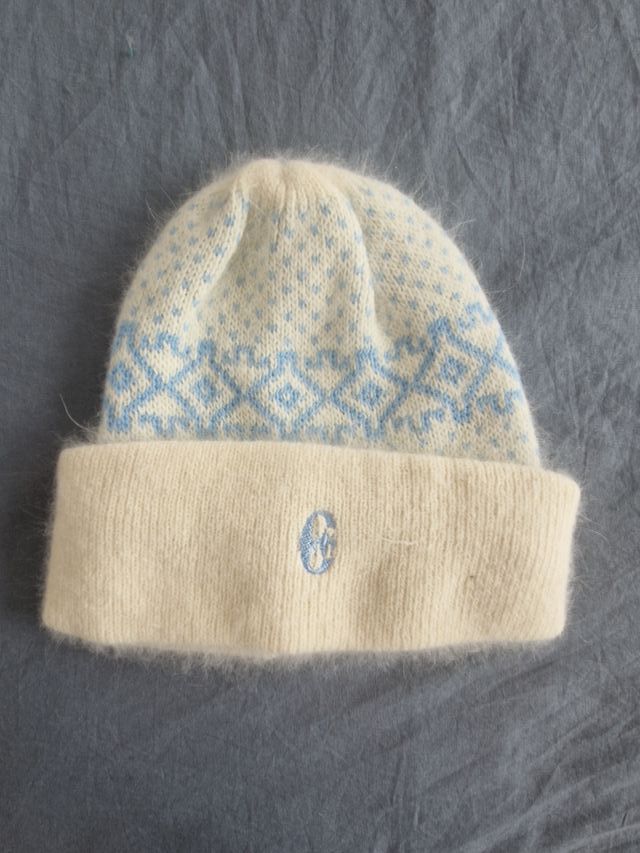 Cappellino in mohair bianco e blu