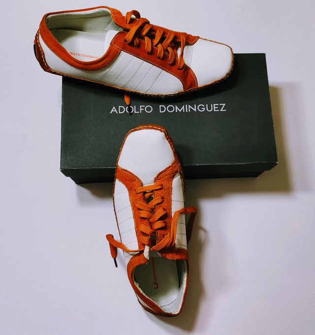 Zapatos Adolfo Dominguez blancos y beige, talla 42