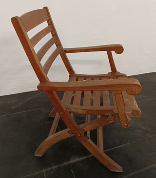 Poltrona pieghevole in teak per uso esterno