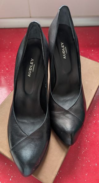 Zapatos Negros Tacon Alto Audley Talla 39
