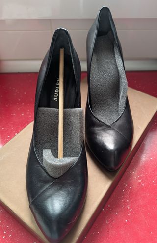 Zapatos Negros Tacon Alto Audley Talla 39