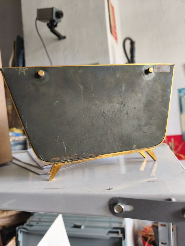 Orologio da tavolo vintage in oro moderno a batteria