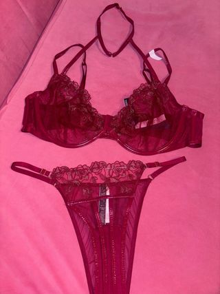 Conjunto lencería Victoria's Secret rojo