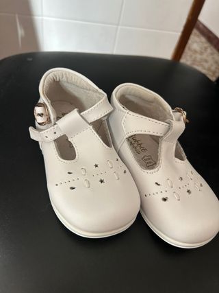 Zapatos niño, los doy 