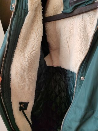 Chaquetón verde mujer capucha pelo