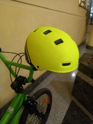 Bicicleta BMX Verde