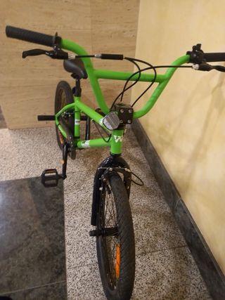 Bicicleta BMX Verde