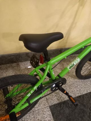 Bicicleta BMX Verde