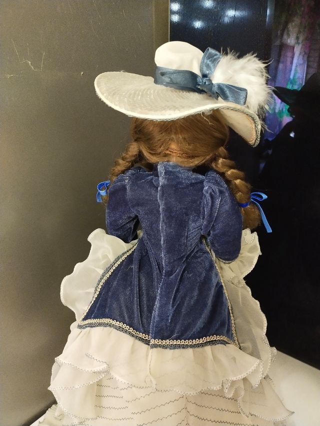 Muñeca porcelana 51 cm