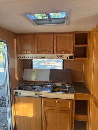 ALQUILER CARAVANA -750KG