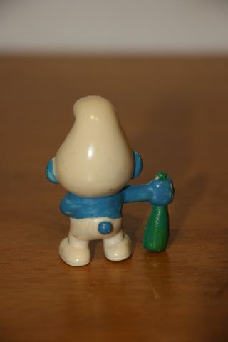 Figura Smurf com Garrafa Verde